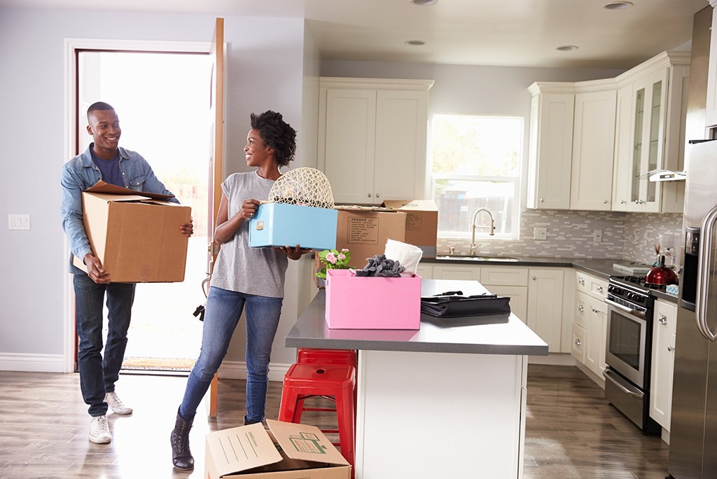 Effective and fast packing hacks when you need to move house in limited time duration.